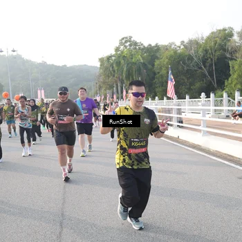 Runner Photo 6851563