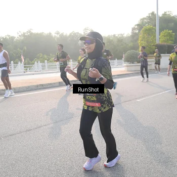 Runner Photo 6851641