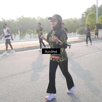 Runner Photo 6851652