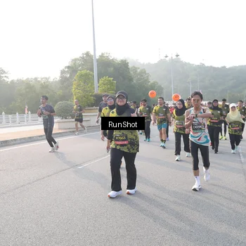 Runner Photo 6851682