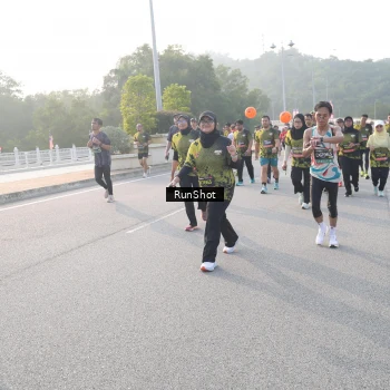 Runner Photo 6851703