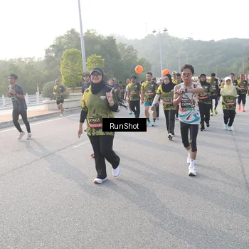Runner Photo 6851718