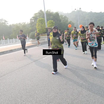 Runner Photo 6851719