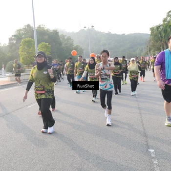 Runner Photo 6851735