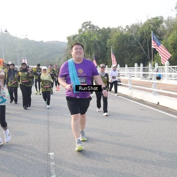 Runner Photo 6851759