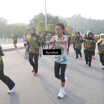 Runner Photo 6851802