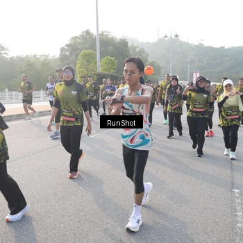Runner Photo 6851806