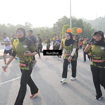 Runner Photo 6851866