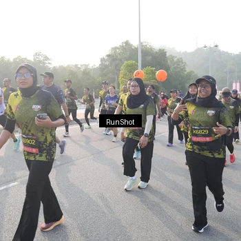 Runner Photo 6851869