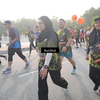 Runner Photo 6851941