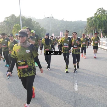 Runner Photo 6851971