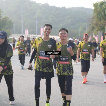 Runner Photo 6851980