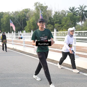 Runner Photo 6851990