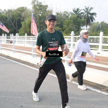 Runner Photo 6852011