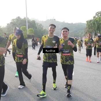 Runner Photo 6852047