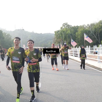 Runner Photo 6852050