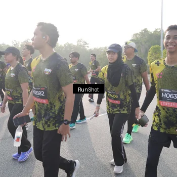 Runner Photo 6852087
