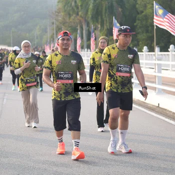 Runner Photo 6852101