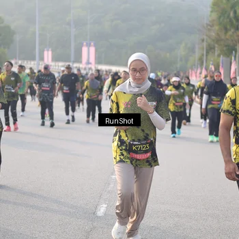 Runner Photo 6852174