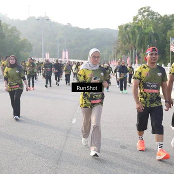 Runner Photo 6852178