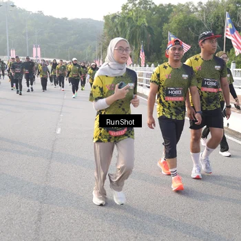 Runner Photo 6852209