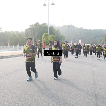 Runner Photo 6852257