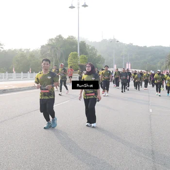 Runner Photo 6852266