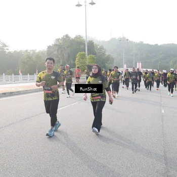 Runner Photo 6852271