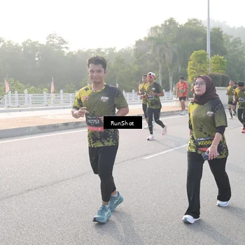 Runner Photo 6852324