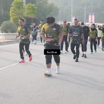 Runner Photo 6852388