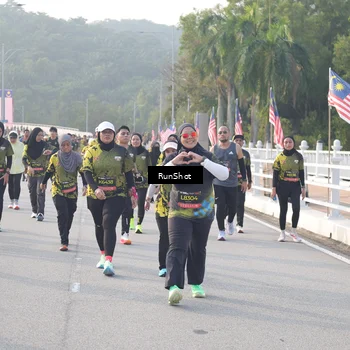 Runner Photo 6852394