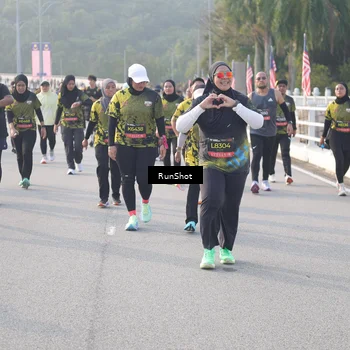 Runner Photo 6852422