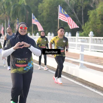 Runner Photo 6852500