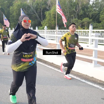 Runner Photo 6852545