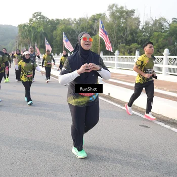 Runner Photo 6852562