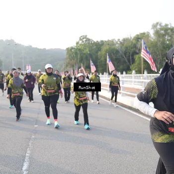 Runner Photo 6852572