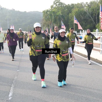 Runner Photo 6852630