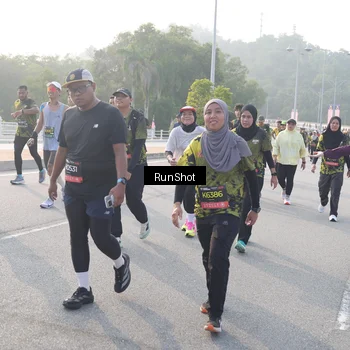 Runner Photo 6852660