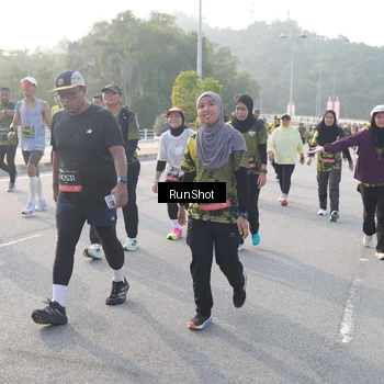 Runner Photo 6852672
