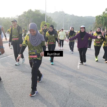 Runner Photo 6852707