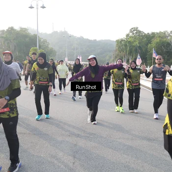 Runner Photo 6852717