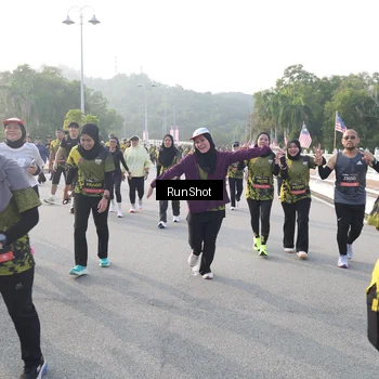 Runner Photo 6852718