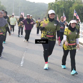 Runner Photo 6852719