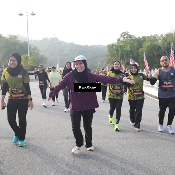 Runner Photo 6852767