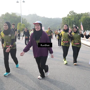 Runner Photo 6852776
