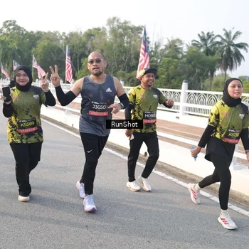 Runner Photo 6852802