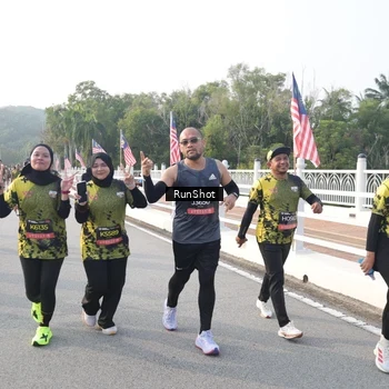 Runner Photo 6852803