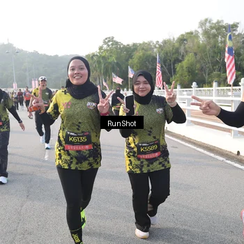 Runner Photo 6852819