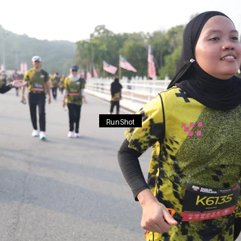 Runner Photo 6852861