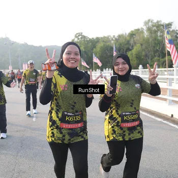 Runner Photo 6852863